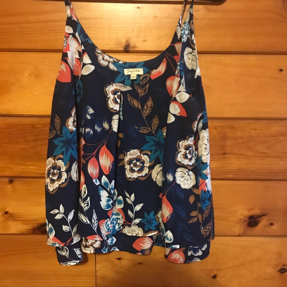 A very stylish shirt! Size:L